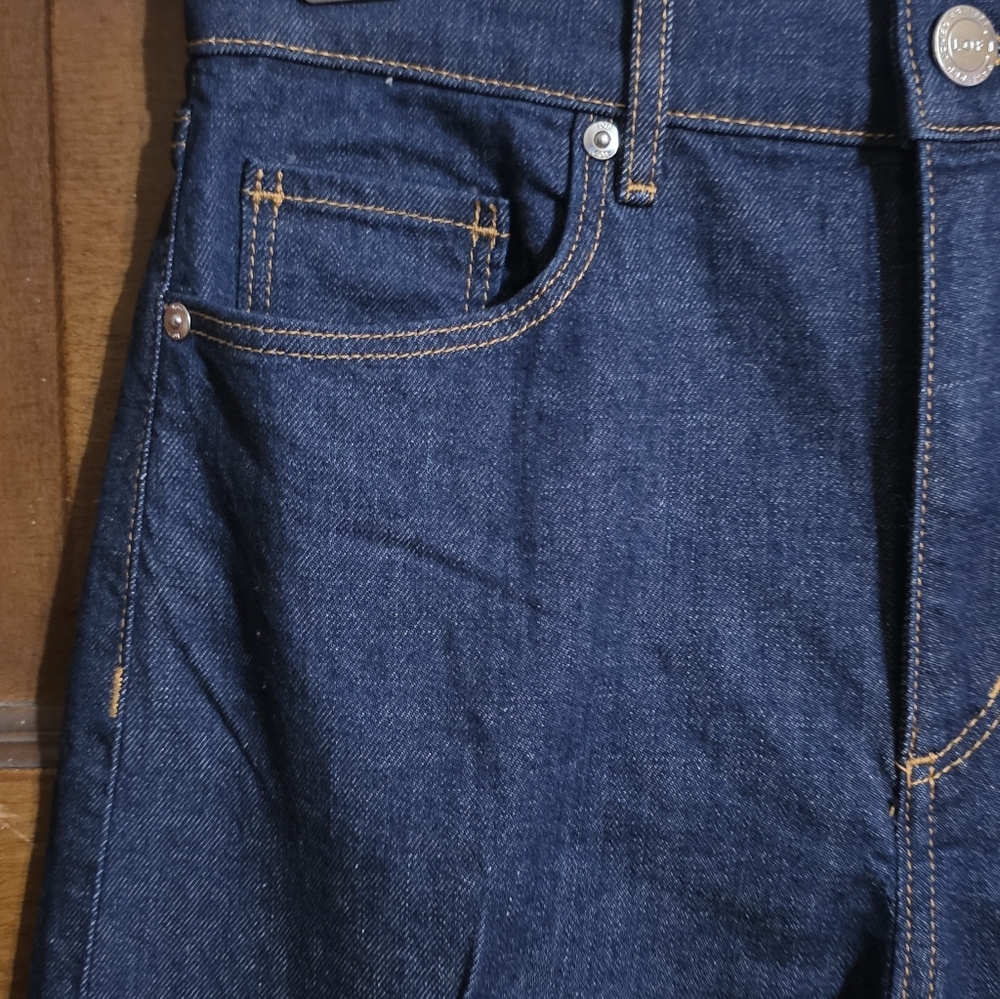 Loft  Outlet High Rise Wide Leg Crop Jeans In Dark Wash Size 0 - Picture 6 of 12